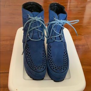 Very Volatile wedge booties